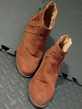 Route 66 Brown Suede Ankle Boots